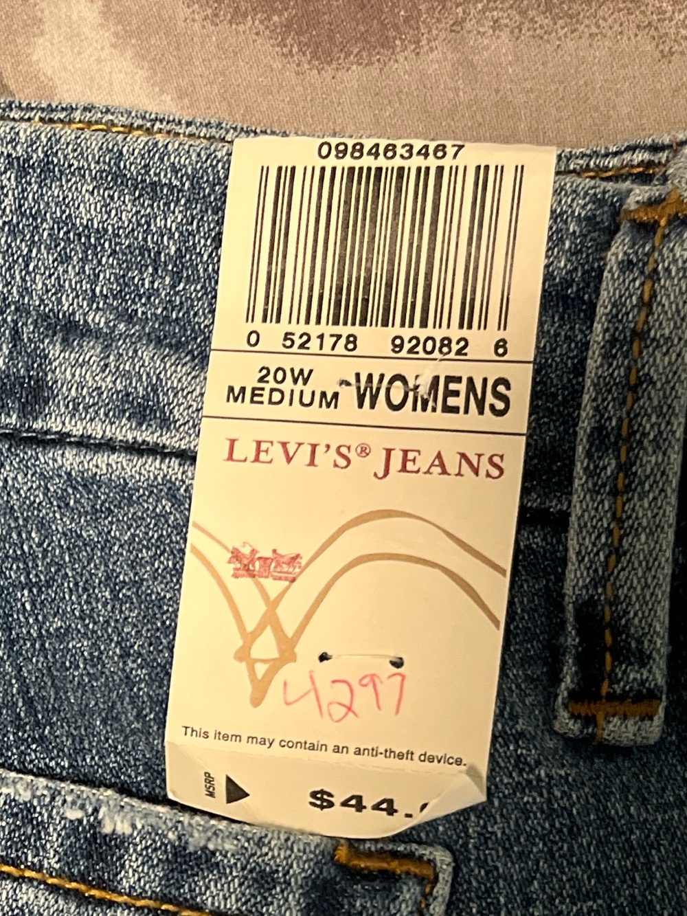 NWT Vintage Levis Trousers Jeans Women’s 20W Medium Wide Leg High Rise Y2K